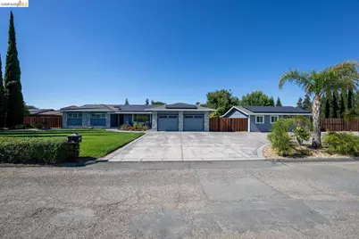 147 Loren Ln, Oakley, CA 94561 - Photo 3