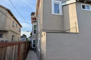 1086 66th St, Oakland, CA 94608 - Photo 7
