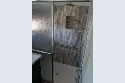 1086 66th St, Oakland, CA 94608 - Photo 27