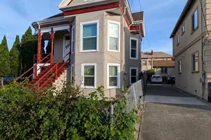 1086 66th St, Oakland, CA 94608 - Photo 3