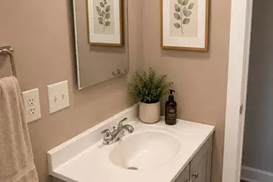 1086 66th St, Oakland, CA 94608 - Photo 31