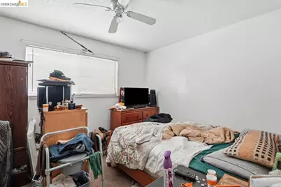 933 41st St, Oakland, CA 94608 - Photo 45