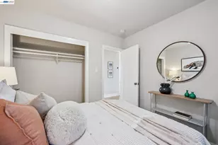 2452 Potomac St, Oakland, CA 94602 - Photo 13