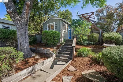 2452 Potomac St, Oakland, CA 94602 - Photo 33