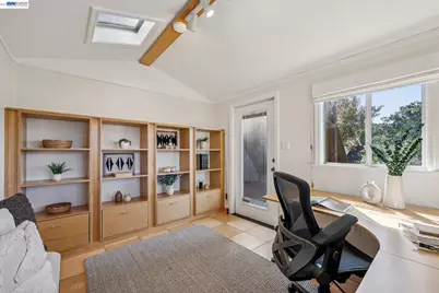 2452 Potomac St, Oakland, CA 94602 - Photo 39