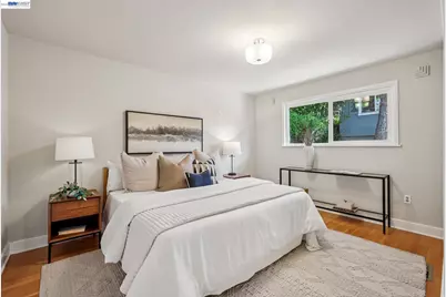 2452 Potomac St, Oakland, CA 94602 - Photo 25