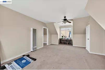 950 Loomis Ct, Oakland, CA 94606 - Photo 27