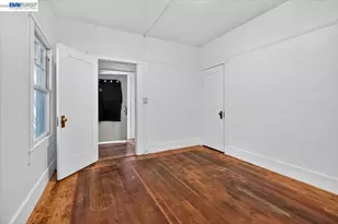 950 Loomis Ct, Oakland, CA 94606 - Photo 13