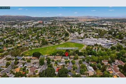 2321 Sunshine Dr, Concord, CA 94520 - Photo 21