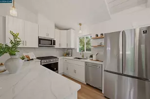 2321 Sunshine Dr, Concord, CA 94520 - Photo 9