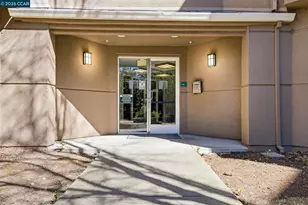 260 Caldecott Ln, Oakland, CA 94618 - Photo 43