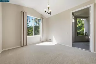 260 Caldecott Ln, Oakland, CA 94618 - Photo 33