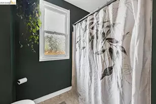 220 Perkins Ave, Vallejo, CA 94590 - Photo 13