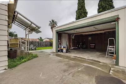 220 Perkins Ave, Vallejo, CA 94590 - Photo 27