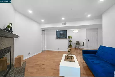 1410 Bel Air Dr #203, Concord, CA 94521 - Photo 11