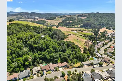 2826 Wright Ave, Pinole, CA 94564 - Photo 59