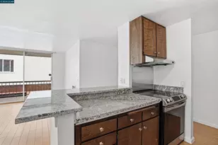 250 Whitmore St, Oakland, CA 94611 - Photo 13