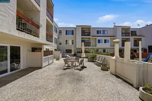 250 Whitmore St, Oakland, CA 94611 - Photo 33