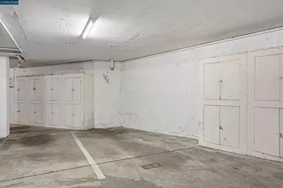 250 Whitmore St #106, Oakland, CA 94611 - Photo 25