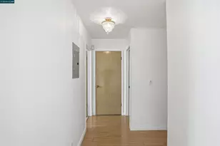 250 Whitmore St, Oakland, CA 94611 - Photo 5