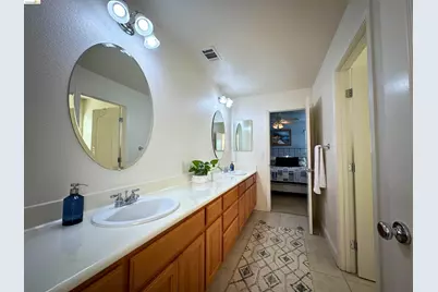 1327 Remington Ct, Tracy, CA 95377 - Photo 37