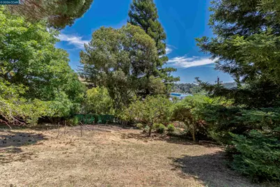 2081 Hoke Dr, Pinole, CA 94564 - Photo 55