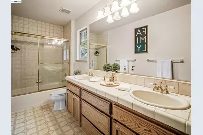 8681 Winding Way, Fair Oaks, CA 95628 - Photo 31