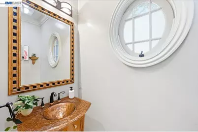 13388 Surrey Ln, Saratoga, CA 95070 - Photo 33