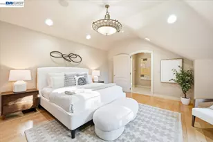 13388 Surrey Ln, Saratoga, CA 95070 - Photo 41