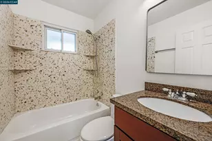 1446 Sunshine Dr, Concord, CA 94520 - Photo 27