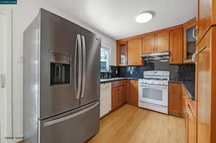 1446 Sunshine Dr, Concord, CA 94520 - Photo 17