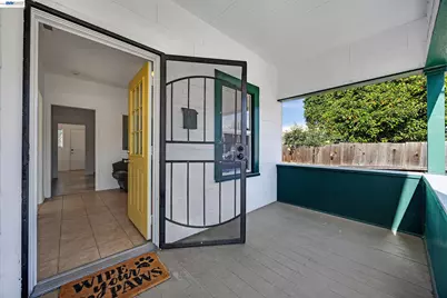 1010 4th St, Antioch, CA 94509 - Photo 5