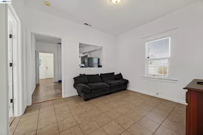 1010 4th St, Antioch, CA 94509 - Photo 7