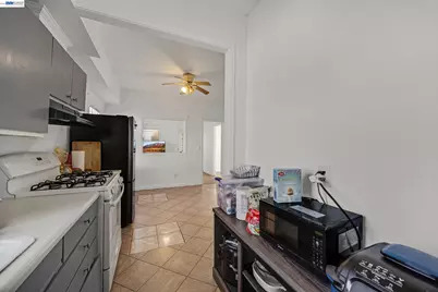 1010 4th St, Antioch, CA 94509 - Photo 15