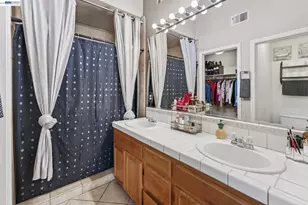 5912 Squire Wells Way, Riverbank, CA 95367 - Photo 13