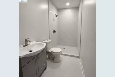 335 Saint John, San Jose, CA 95112 - Photo 17