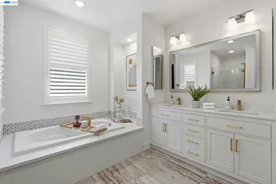 416 Dewitt Ln, Alameda, CA 94501 - Photo 15