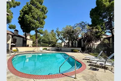 14382 Outrigger Dr, San Leandro, CA 94577 - Photo 13