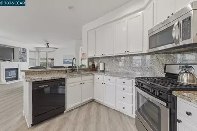 510 Vineland Marina Ct, Fairfield, CA 94534 - Photo 15