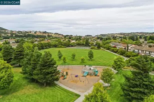 510 Vineland Marina Ct, Fairfield, CA 94534 - Photo 49