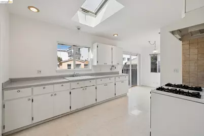 1147 Huff Ave, San Leandro, CA 94577 - Photo 3
