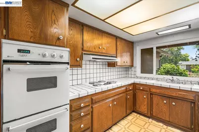 748 Cornell Dr, Santa Clara, CA 95051 - Photo 13