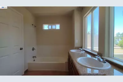 917 1st St, Rodeo, CA 94572 - Photo 31