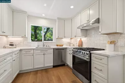 1566 Dianda Dr, Concord, CA 94521 - Photo 13