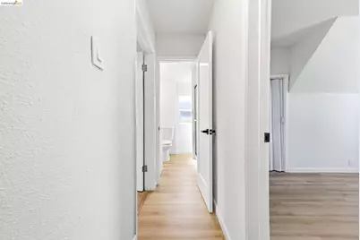 2217 24th St, Oakland, CA 94606 - Photo 17