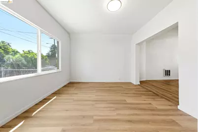 2217 24th St, Oakland, CA 94606 - Photo 3