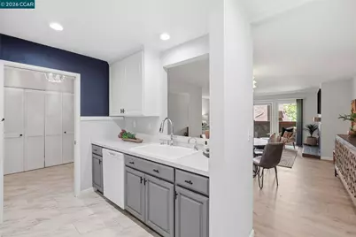 8 Royston Walk, Pleasant Hill, CA 94523 - Photo 15