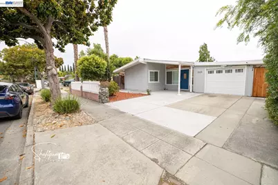 1029 Blazingwood Dr, Sunnyvale, CA 94089 - Photo 1