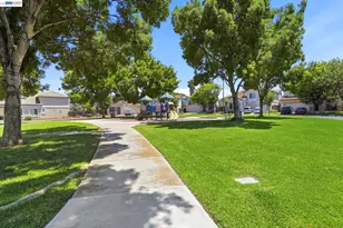 1205 Nellis Ct, Pittsburg, CA 94565 - Photo 39