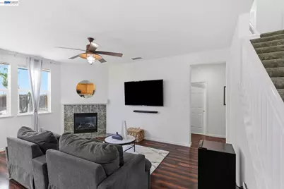 1205 Nellis Ct, Pittsburg, CA 94565 - Photo 15